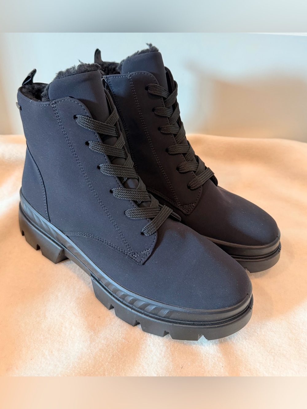 NWOB Ara Women’s Montivale Waterproof Lace-Up Booties in Black Size 10.5-11 NWOB